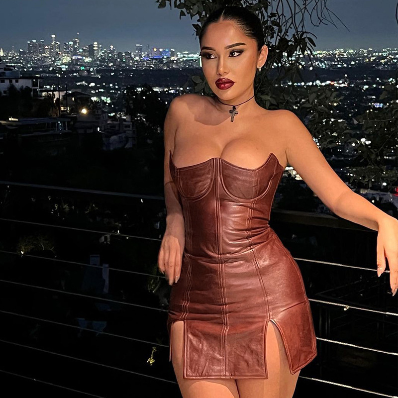 Pu Strapless Sexy Tight Fitting Dress With Buttocks And Exposed Back