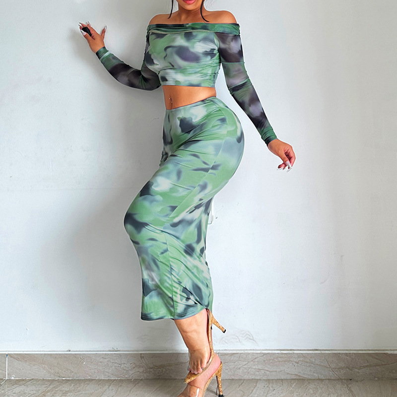 Slim Fit Hip Hugging Skirt Set