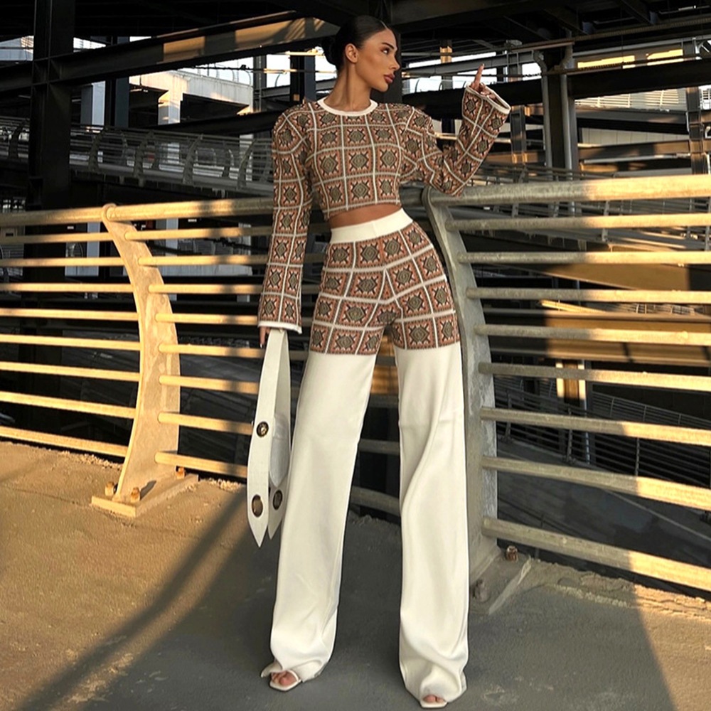 Printed Checkered Long Sleeved Short Top And Pants Set