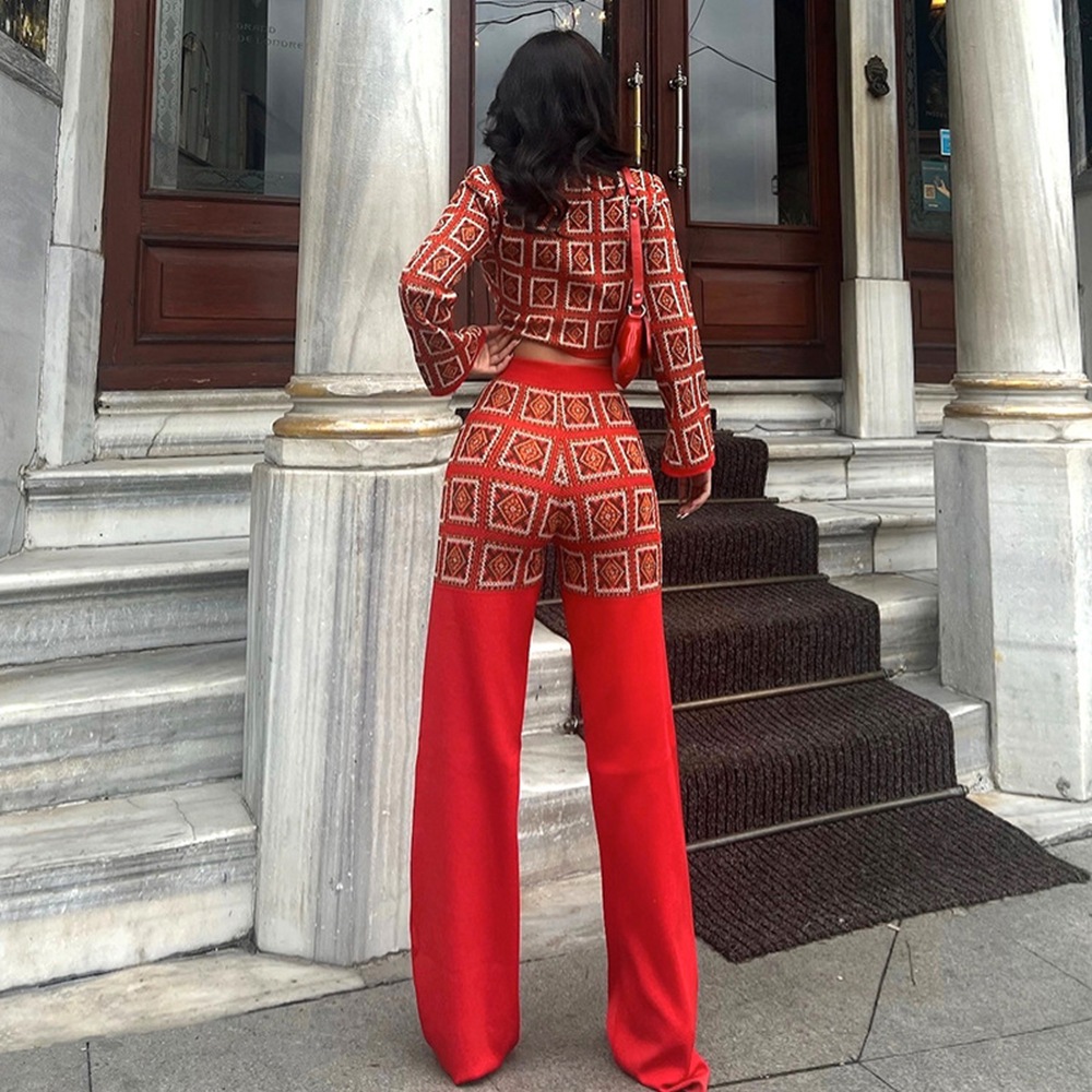 Printed Checkered Long Sleeved Short Top And Pants Set