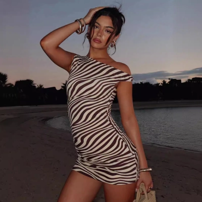 Sleeveless Waist Cinched Pleated Drawstring Printed Hip Hugging Dress 02