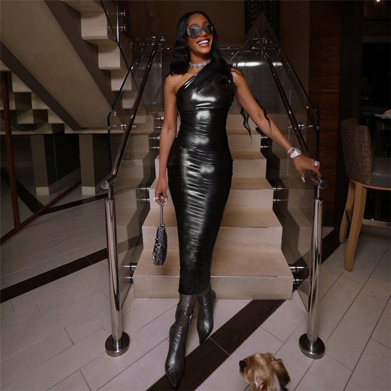 Slanted Shoulder Waist Bag Hip Mid Length Dress