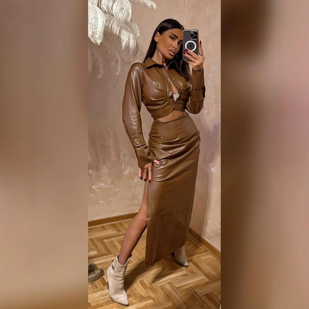 Slim Fit Long Sleeved High Waisted Pleated Split Hip Skirt