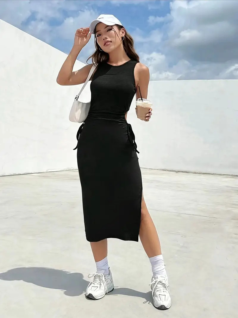 Fashionable Round Neck Sleeveless Waist Hollow Out Bag Hip Split Dress