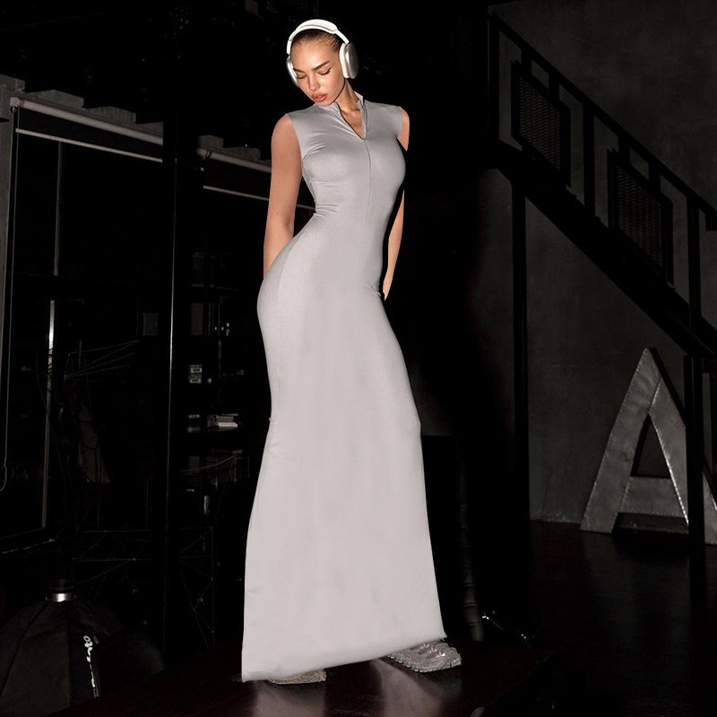 Minimally Casual Zipper Sleeveless Slim Fit Dress