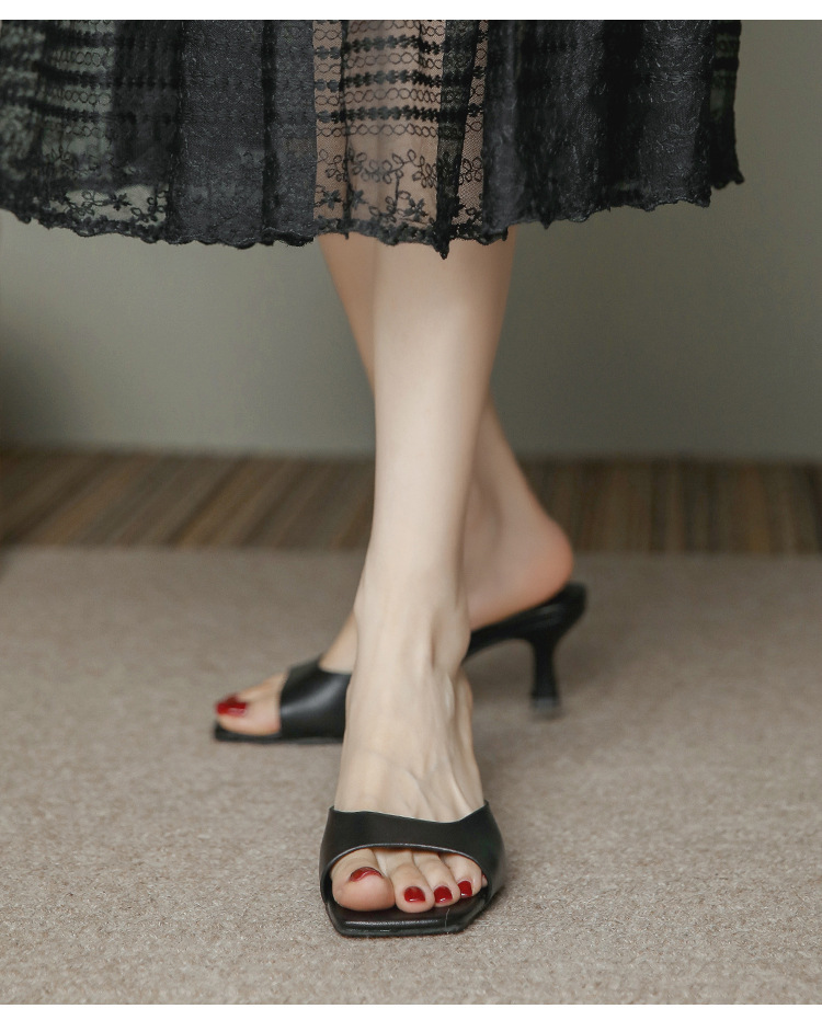 Fashion Cowhide Round Toe High Heels