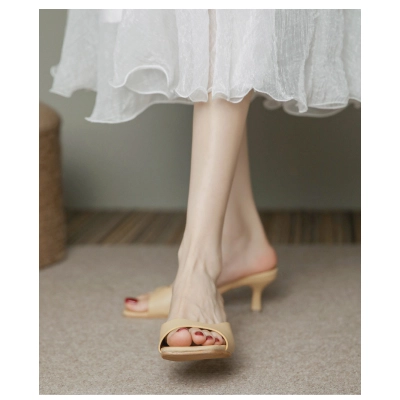 Fashion Cowhide Round Toe High Heels 01