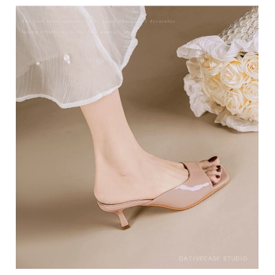 Retro Square Toe Slim Heel Nude Sandals 02