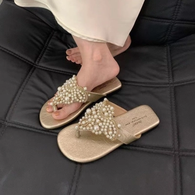 Bohemian Flat Bottomed Pearl Toe Roman Sandals 01