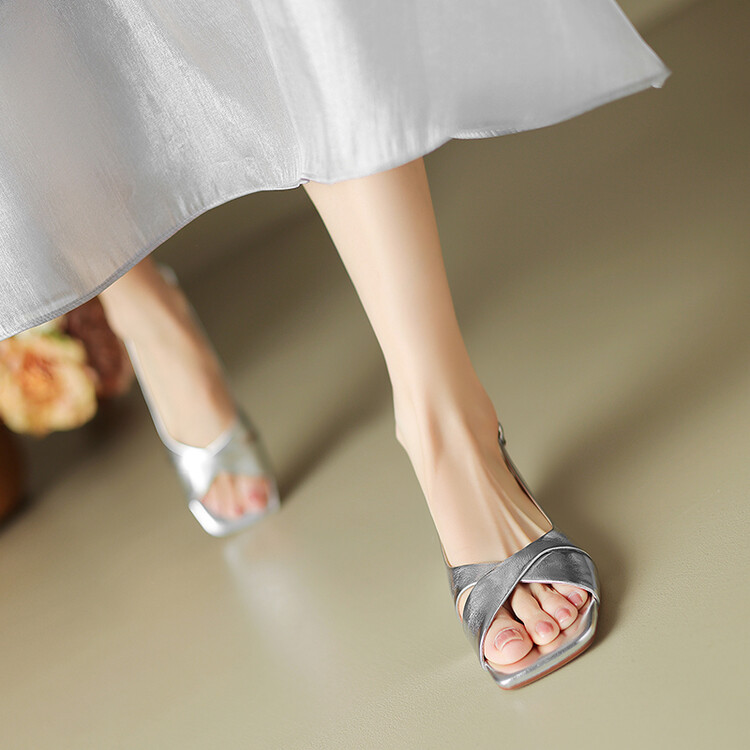 Open Toed Thick Heel Sandals