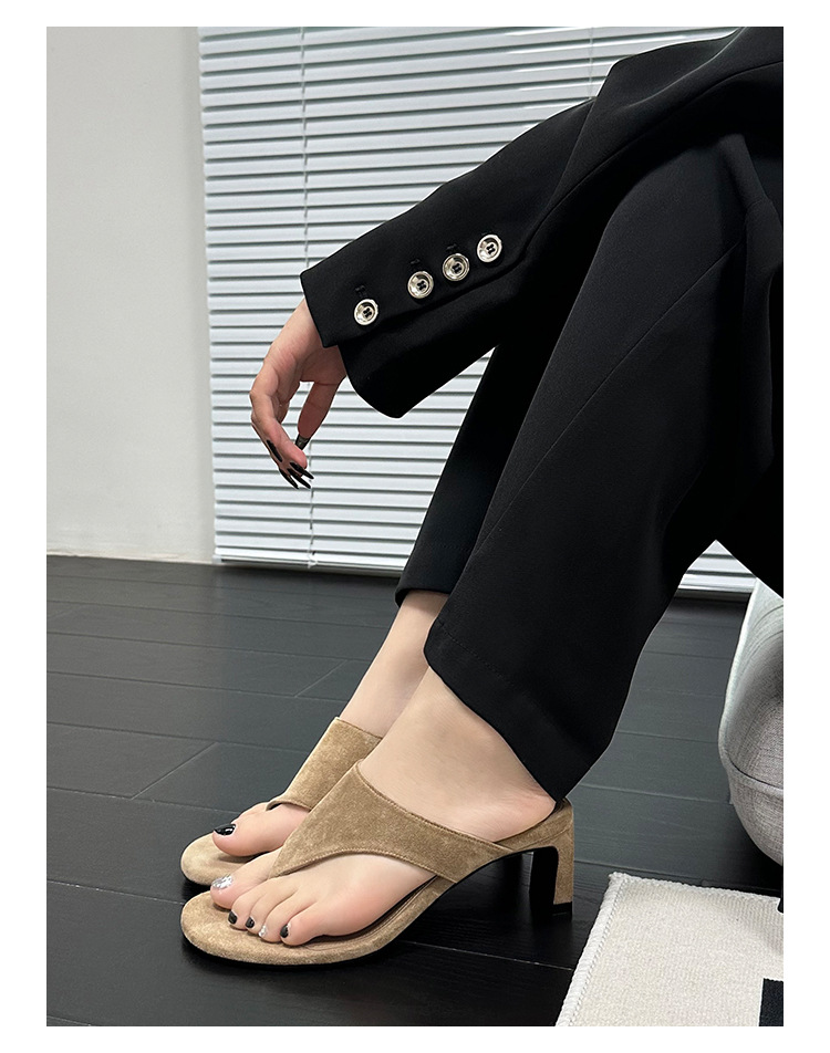 Thick Soled Retro Toe Flip Flops