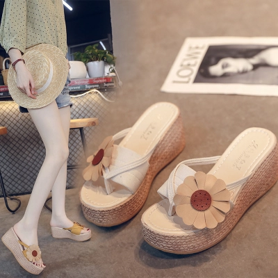 Thick Soled Sandals For Beach Vacation 01