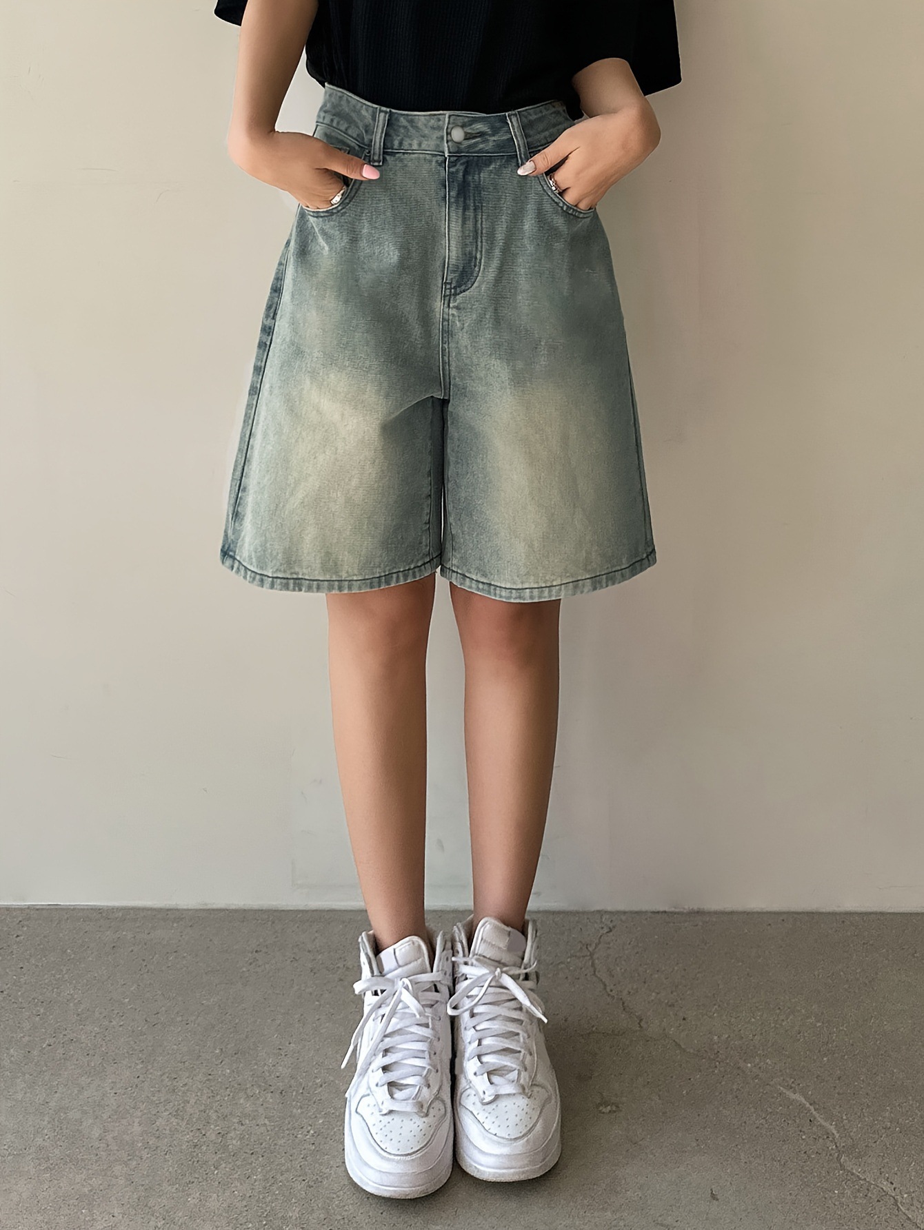 Vintage Denim Shorts For Casual And Loose Fit