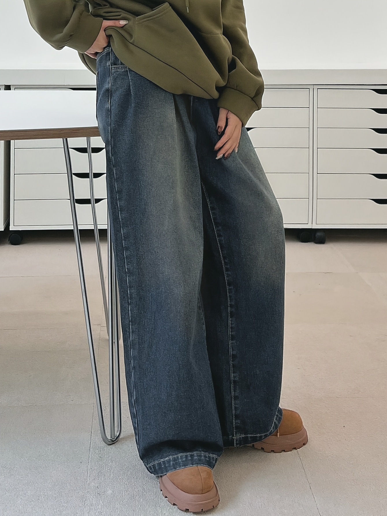 Washed Pleated Straight Leg Casual Jeans