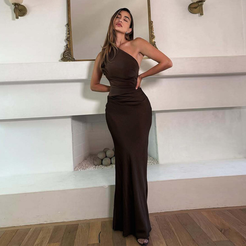 2025Women's New Fashion One-Shoulder Asymmetrical Ruched Bodycon Long Dress