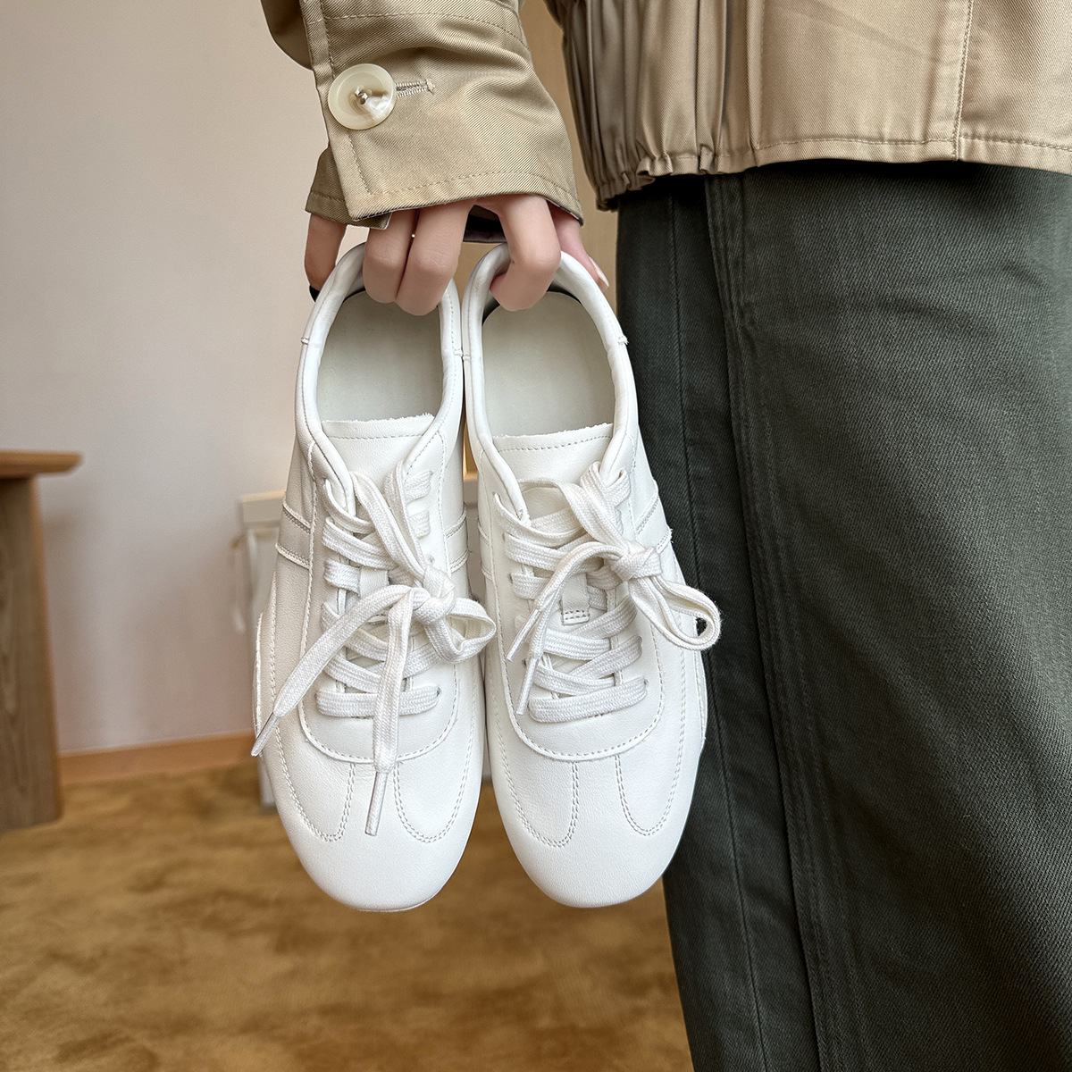 2026 Spring Women's Ballet-Core German Trainer Sneakers – Soft Leather, Cushioned Flat Shoes, Minimalist Design