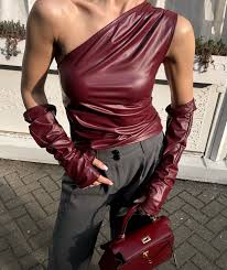 Sleeveless Diagonal Collar And Sleeve Top For Women review Rebecca Smith