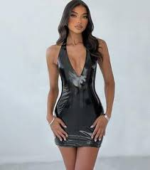 Hanging Neck V-Neck Waist Cinching Slimming And Hip Hugging Dress review Jessica Williams