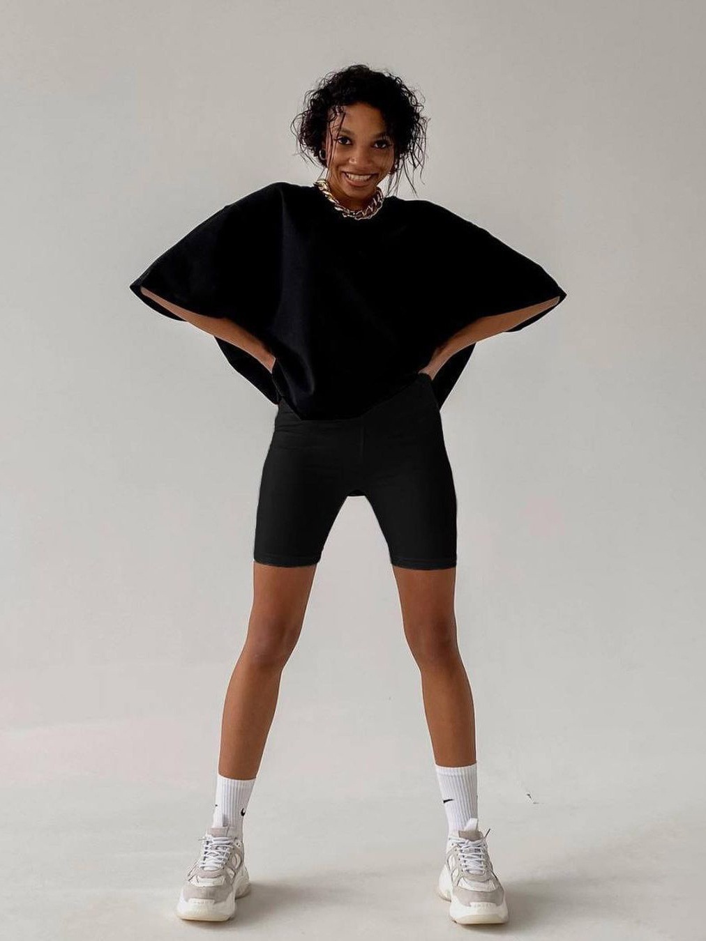 Unisex Abstract Art Print Round Neck T-Shirt with Back Design