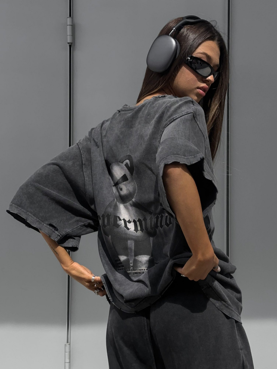 Designsoo Distressed Wash Bear Print T-Shirt