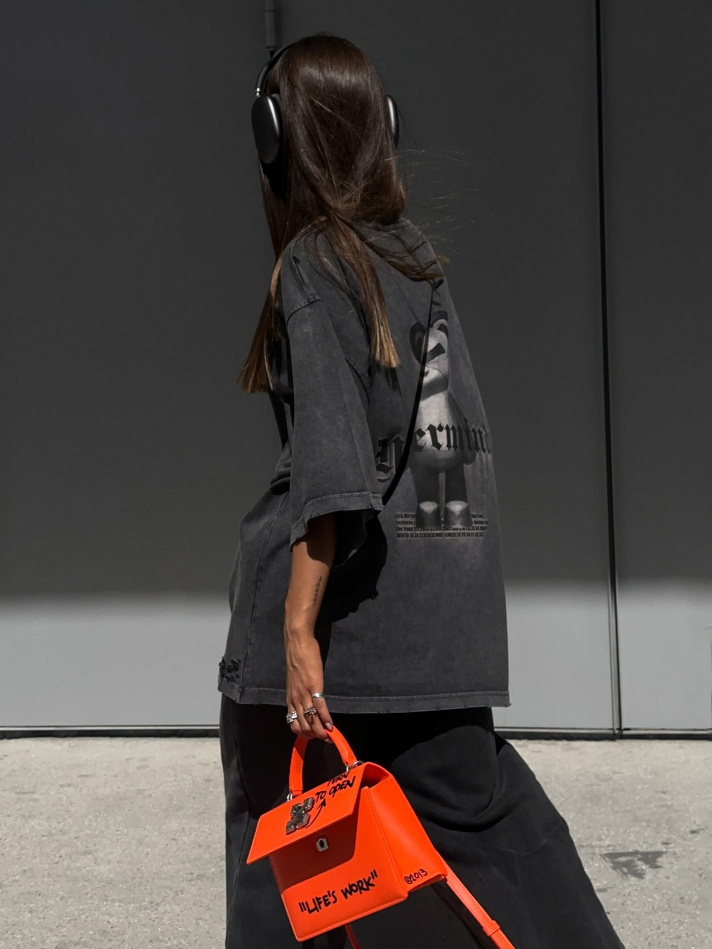 Designsoo Distressed Wash Bear Print T-Shirt