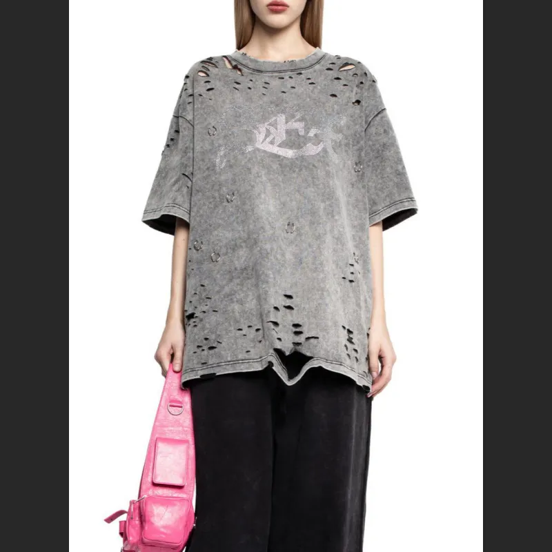 Round Neck Rhinestone Distressed Wash T-Shirt