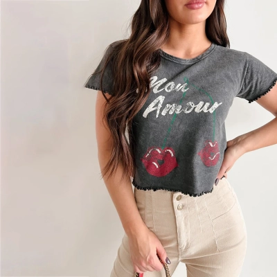 Designsoo Vintage Letter Print Babe Crop Top 02