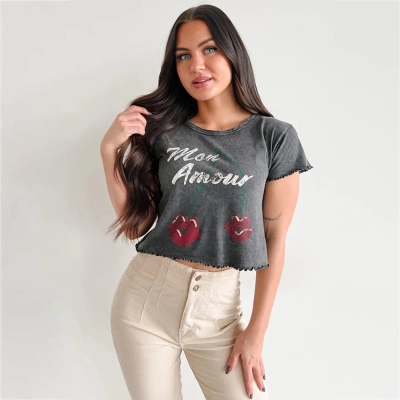 Designsoo Vintage Letter Print Babe Crop Top 01