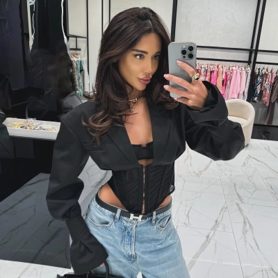 Deep V-Neck Slim Fit Long Sleeve Cropped Blazer 02