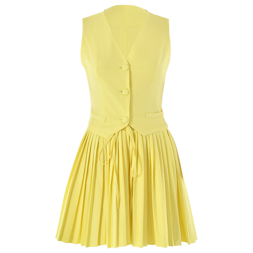 Designsoo Sexy Fashionable V-Neck Sleeveless Vest with Solid Color Pleated Skirt Set