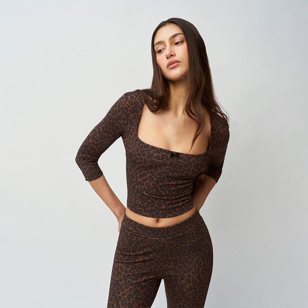 Designsoo Sexy Leopard Print Mid-Length Tights Sports Set