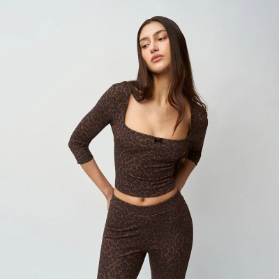 Designsoo Sexy Leopard Print Mid-Length Tights Sports Set 02