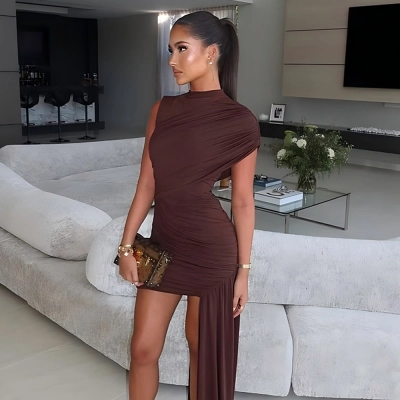 Designsoo Round Neck Ruched Bodycon Asymmetric Sleeveless Dress 02