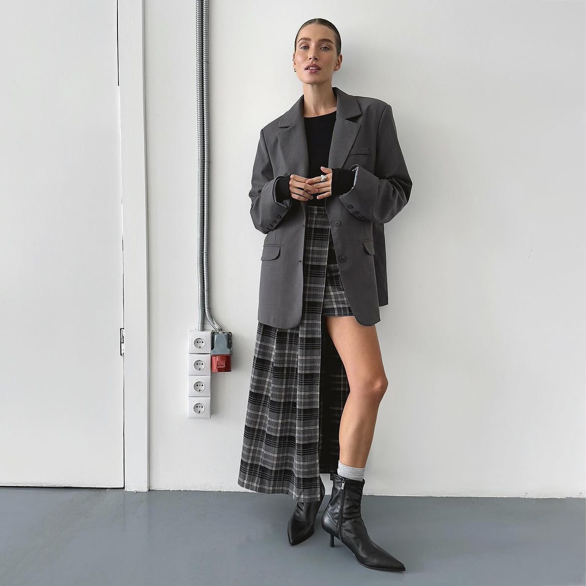 Designsoo Asymmetrical Design Plaid Skirt