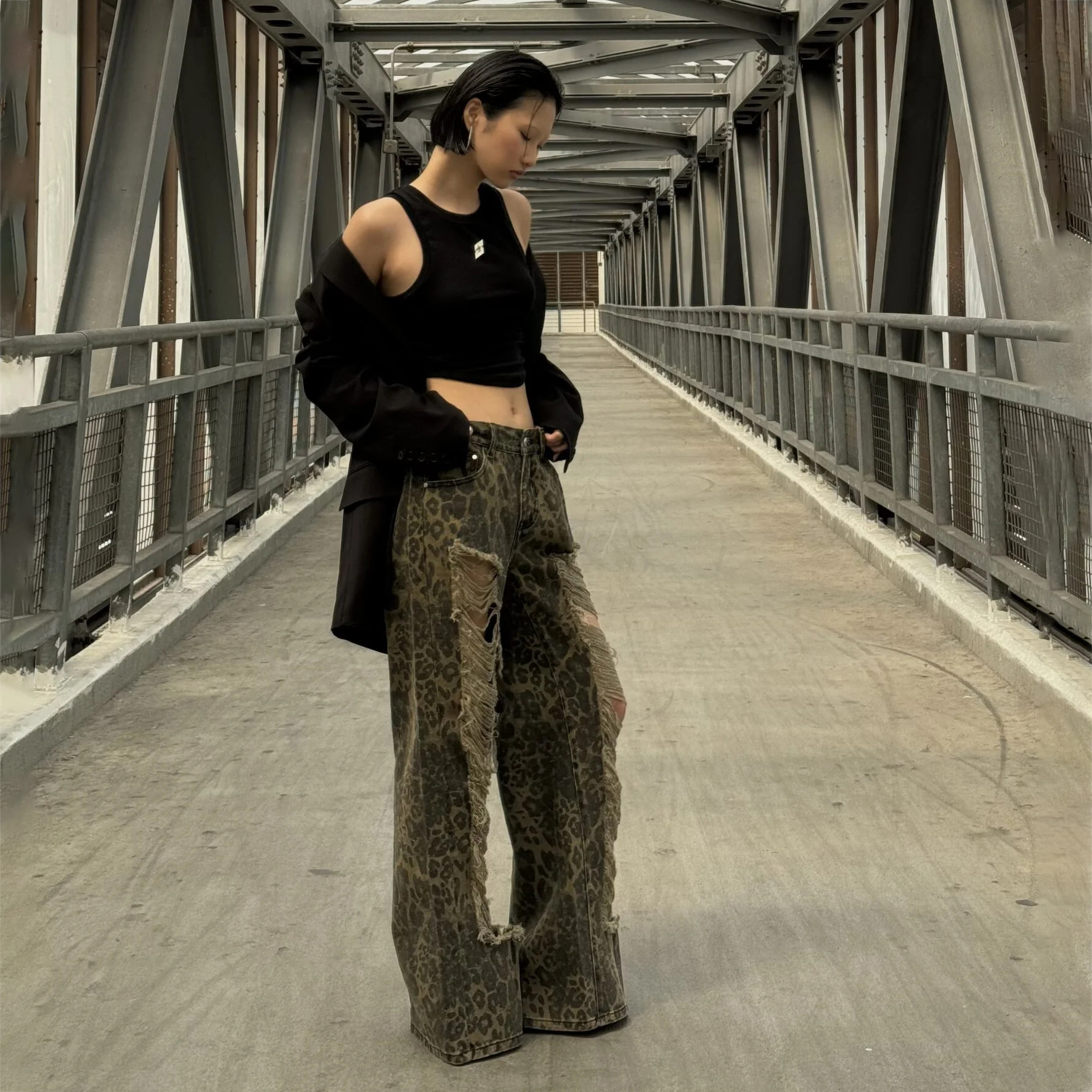 Heavy-Duty Leopard Print Distressed Washed Bootcut Denim Jeans