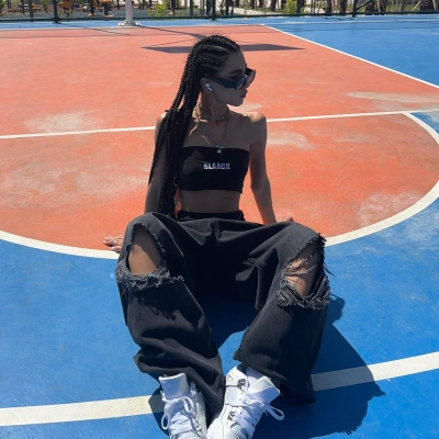 Heavy-Duty Vintage Wash Distressed Wide-Leg Denim Jeans 02