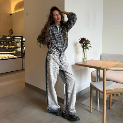 Heavy-Duty Vintage Wash High-Waist Wide-Leg Denim Jeans 01