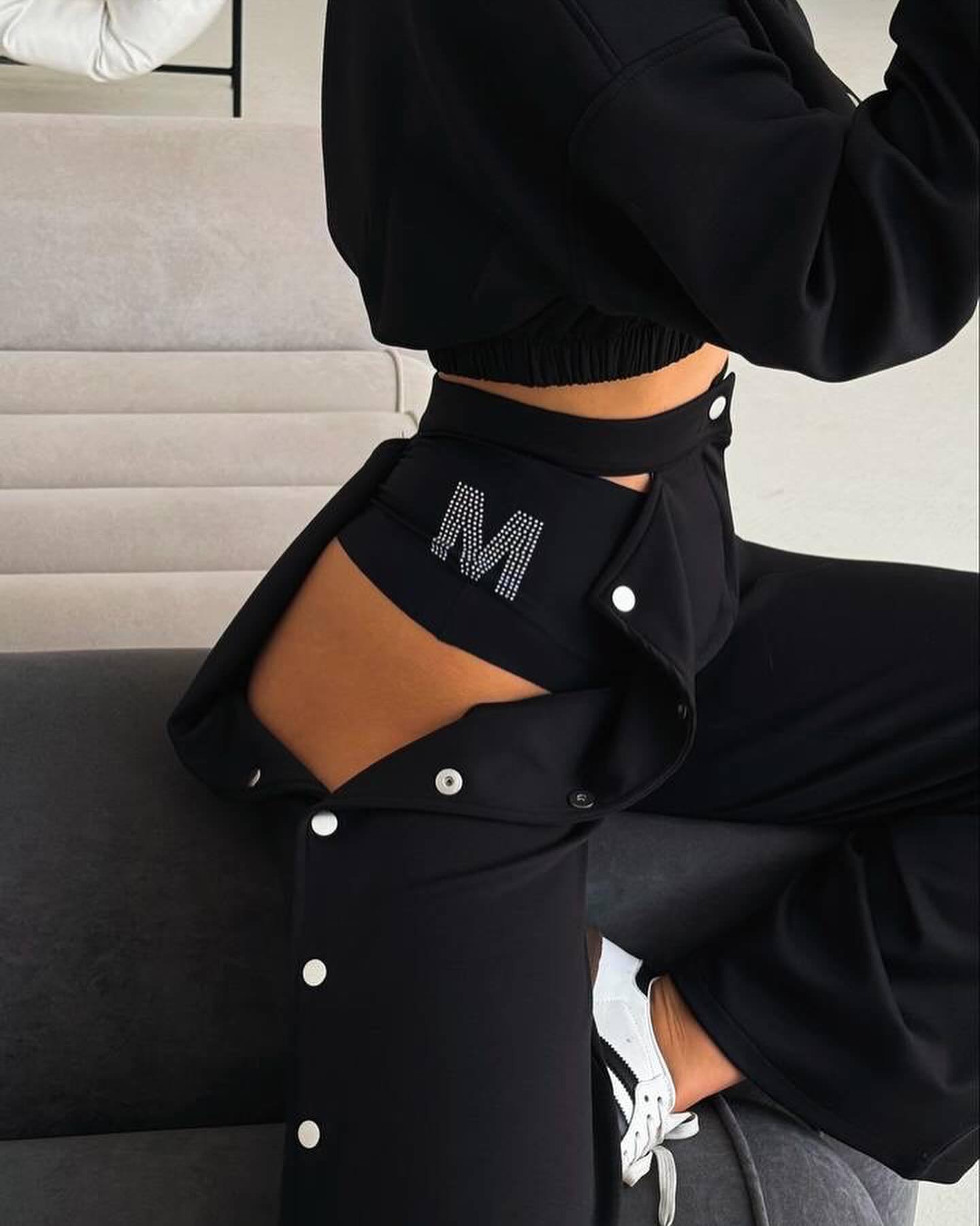 Designsoo High-Waist Wide-Leg Floor-Length Casual Pants with Side Hidden Buttons