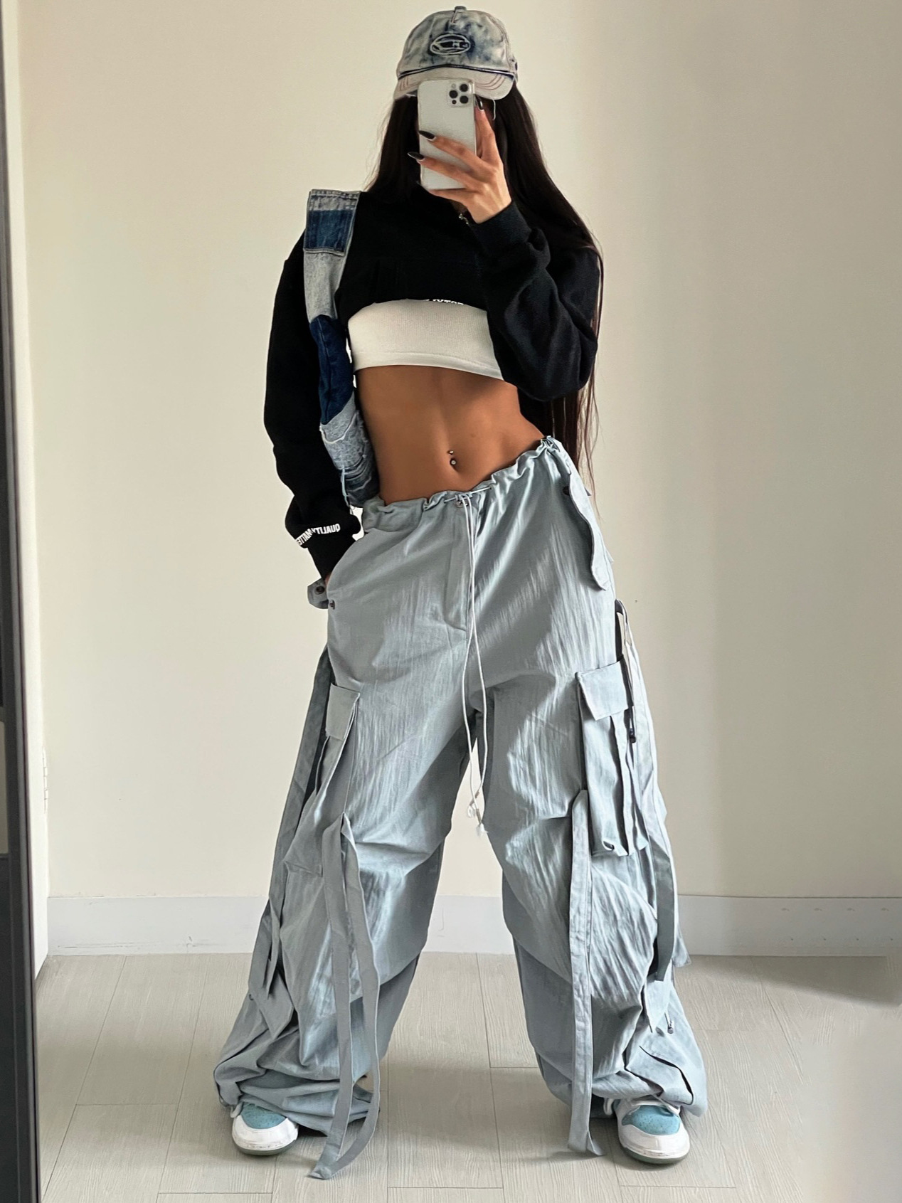 Designsoo High-Waisted Wide-Leg Cargo Pants with Ribbon Decor and Multiple Pockets - Trendy and Stylish