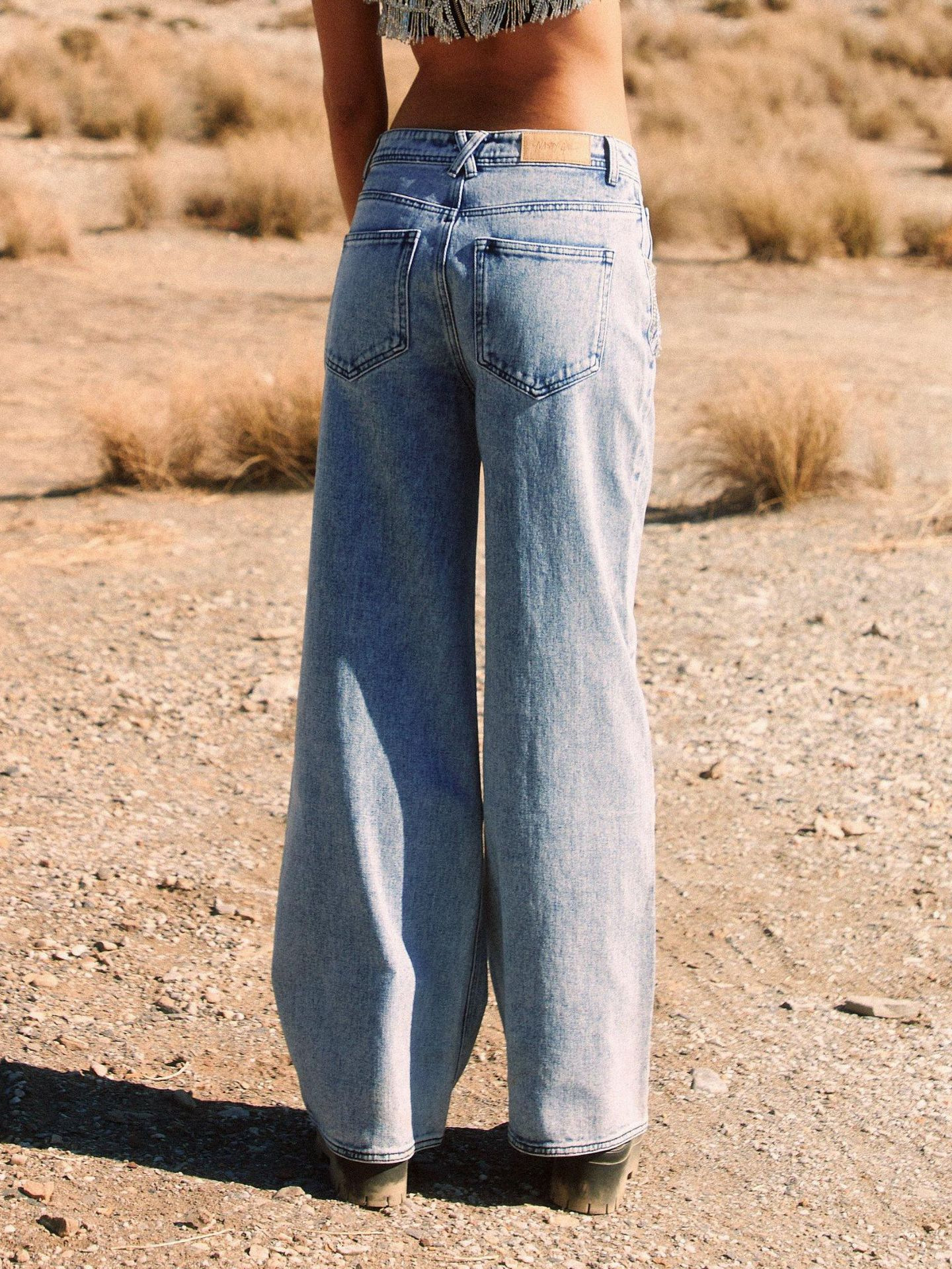 Light Blue Denim Jeans with Chain and Fringe Details - Straight Leg Design