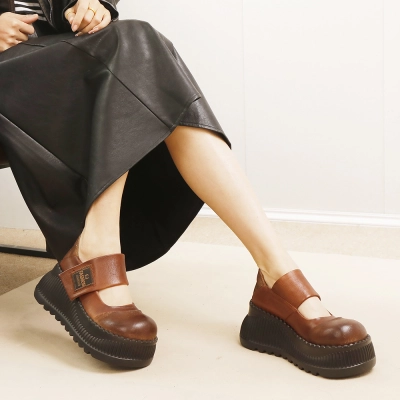 Designsoo Thick Sole Height-Increasing Magic Tape Lightweight Soft Women's Leather Flats 01