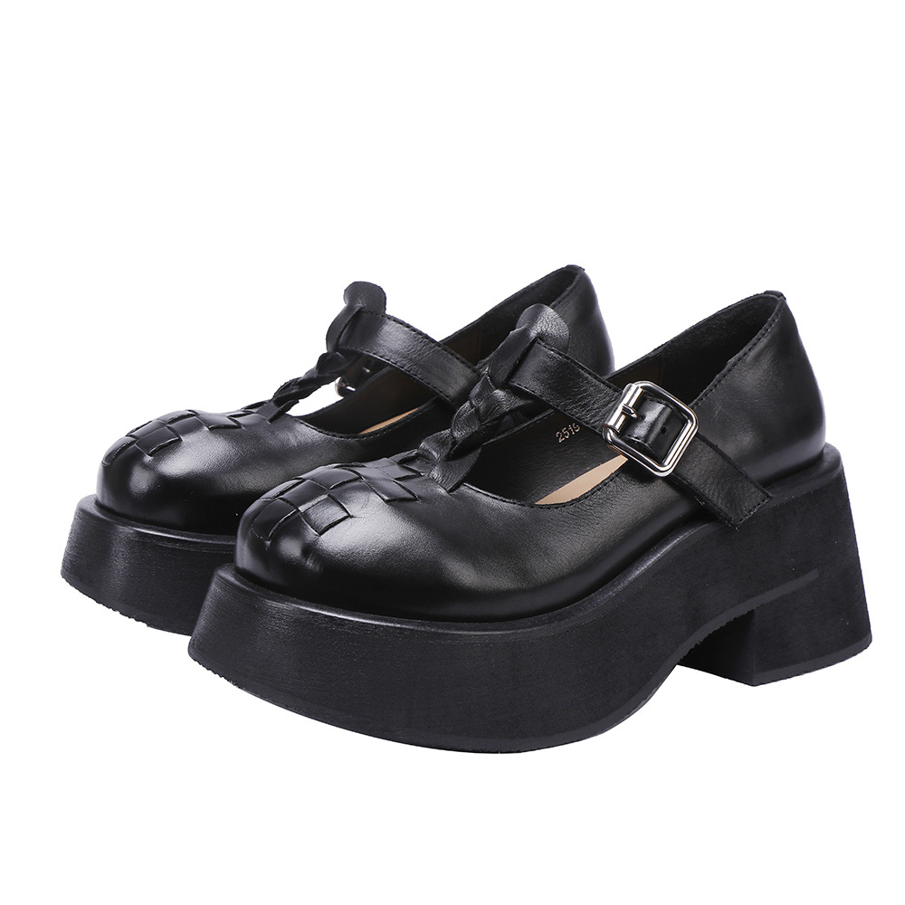 Designsoo Washed Leather Shallow-Cut T-Strap Vintage Hand-Antiqued Flats