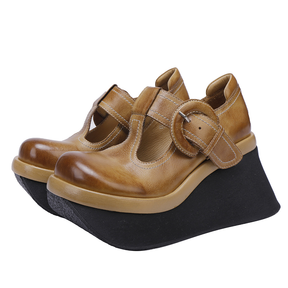 Designsoo Washed Leather Vintage Thick Sole Wedge Sandals with T-Strap