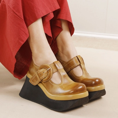 Designsoo Washed Leather Vintage Thick Sole Wedge Sandals with T-Strap 01