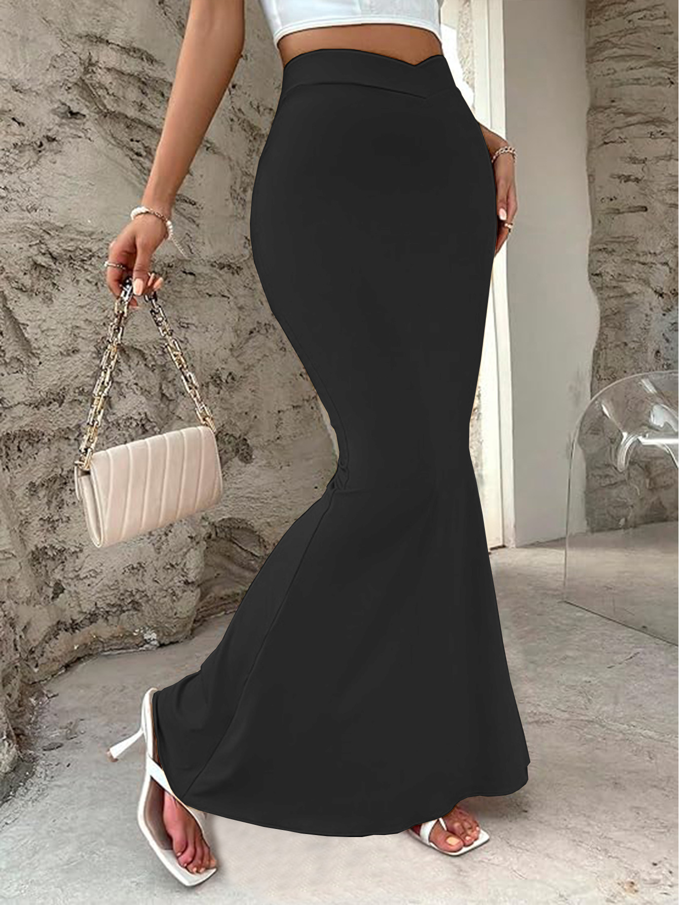 Designsoo Waist Cutout Mini V Shaped Slimming Bodycon Skirt for Women