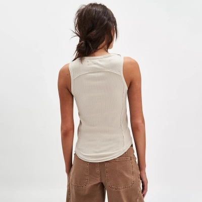 Designsoo Women's Suspenders Strap Tank Top - Fashionable Outerwear, Showcasing Individuality 02