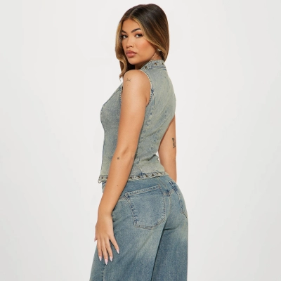 Designsoo Street Style Trendy Lace-Up Cutout Denim Crop Top for Bold Girls | Must-Have Item for Unique Outfits 02