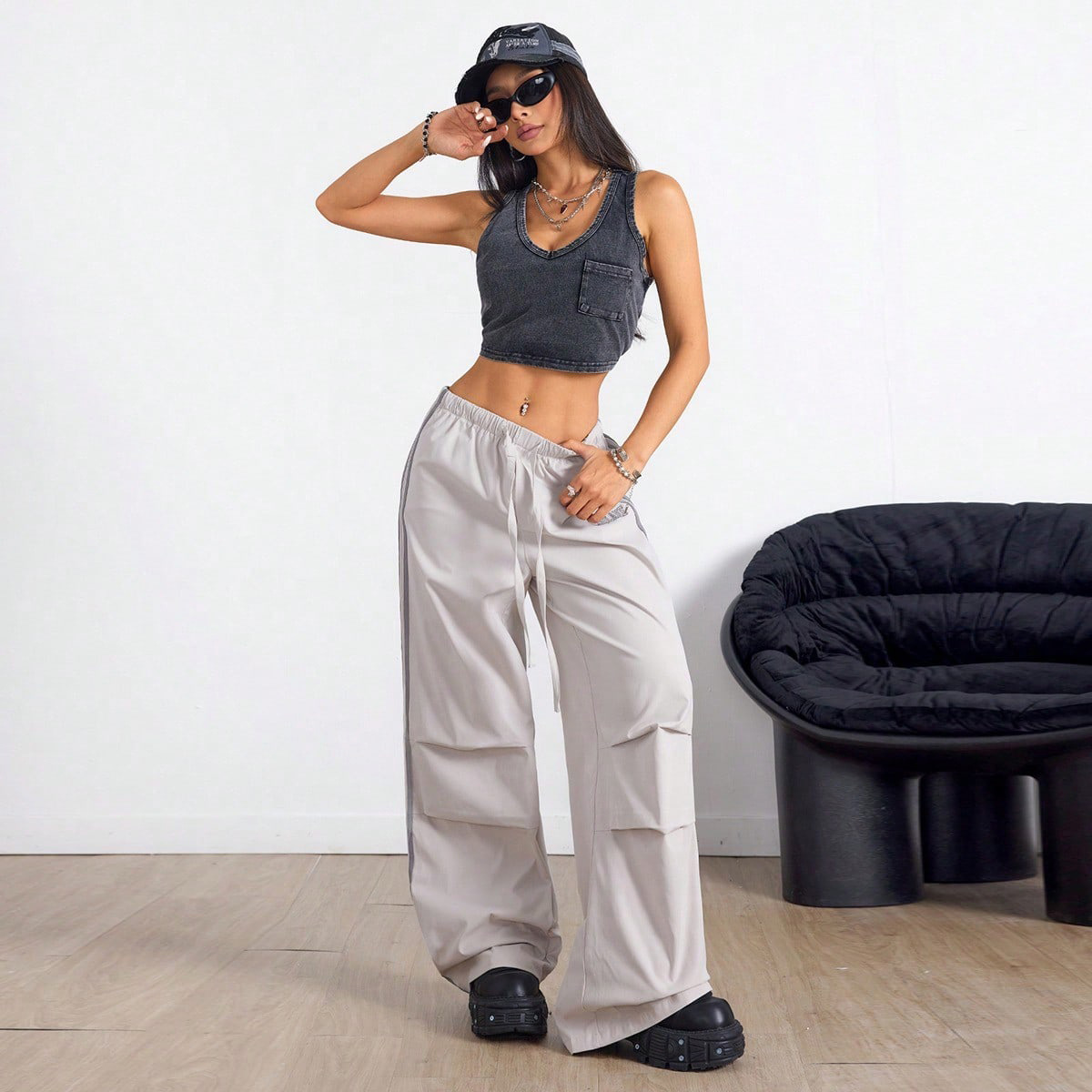 Designsoo Vintage Distressed Denim Vest - Classic Design, Showcasing Individual Charm