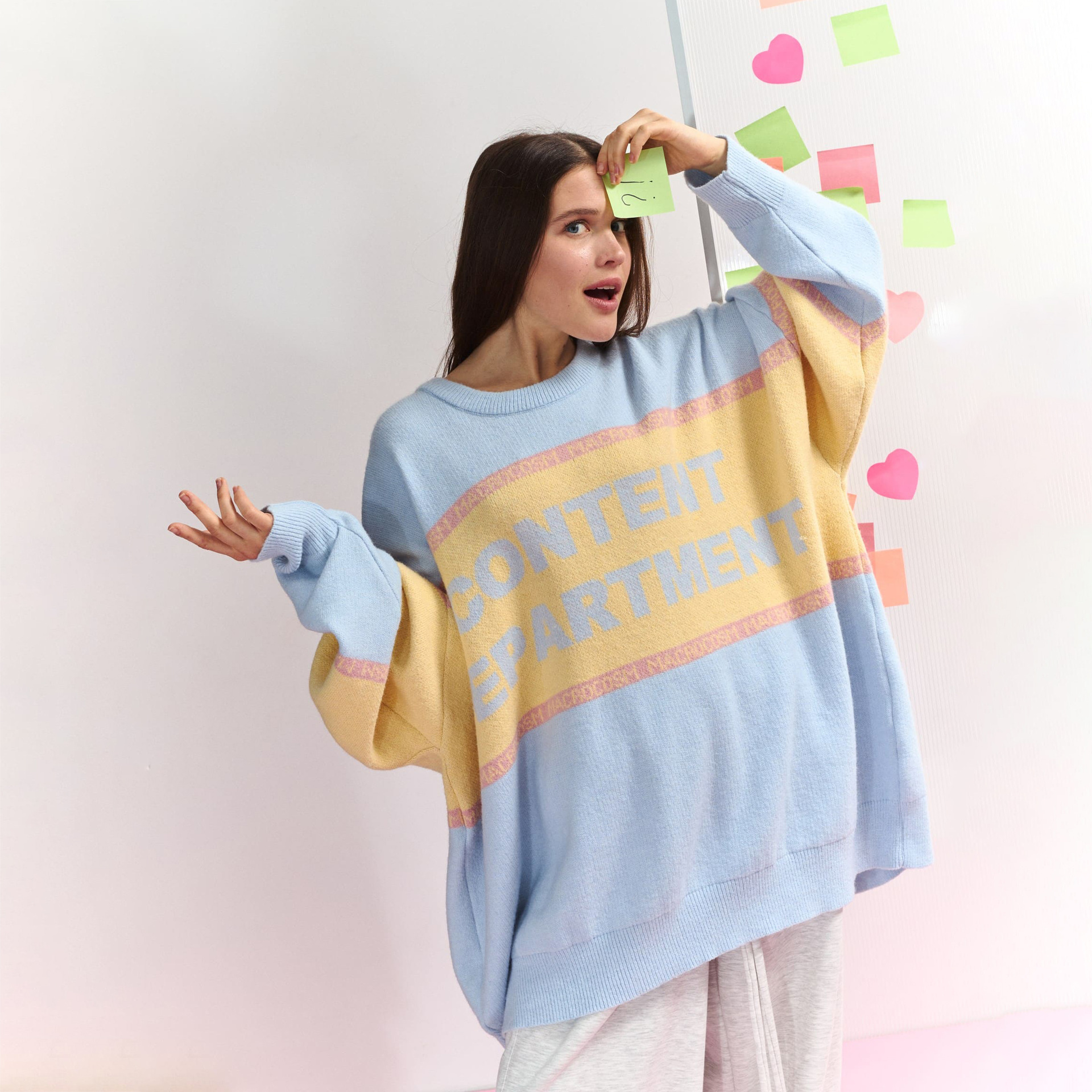 Designsoo Colorblock Letter Print Oversized Sweater for Women – Casual Knit Pullover