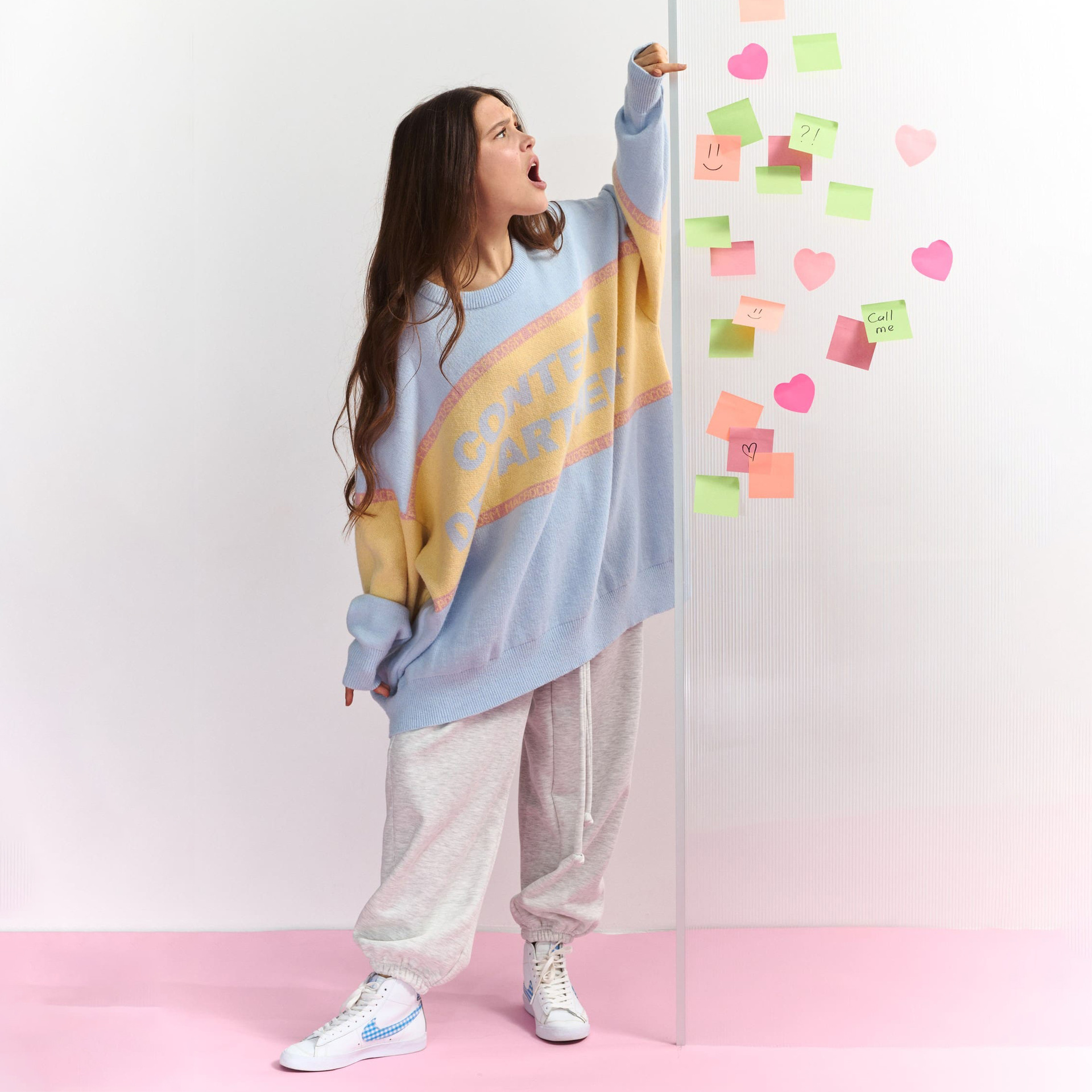 Designsoo Colorblock Letter Print Oversized Sweater for Women – Casual Knit Pullover